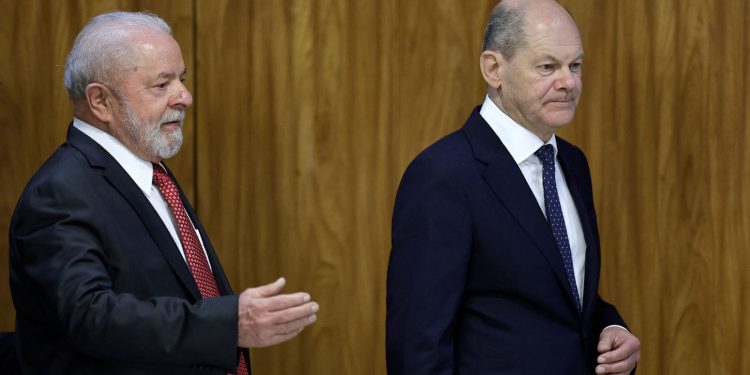 Lula propõe grupo para mediar paz entre Rússia e Ucrânia