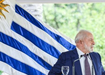 No Uruguai, Lula defende acordo entre China e Mercosul