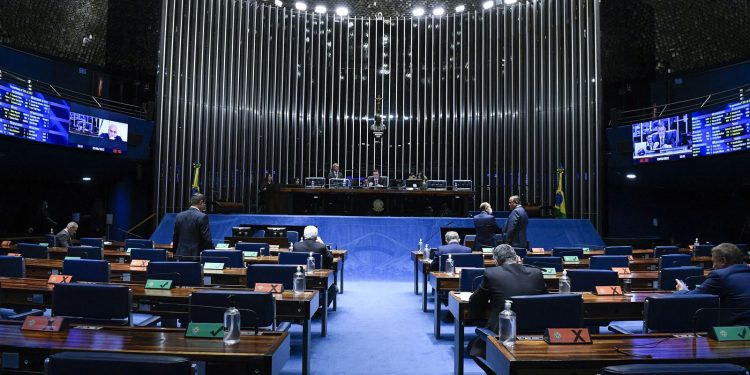 Senadores elegem com 66 votos nova Mesa Diretora da Casa