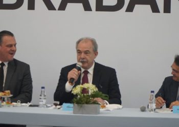 Após encontro com Febraban, Mercadante defende redução na TLP