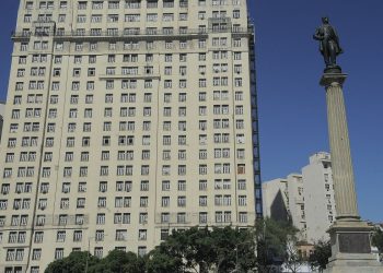 Edifício A Noite pode ser comprado pela prefeitura carioca