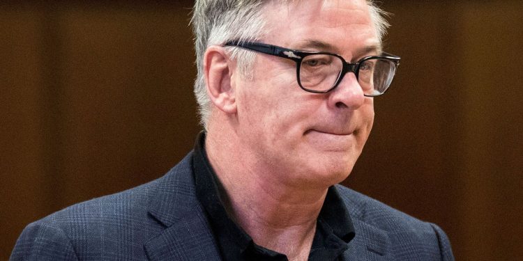 Filme Rust será concluído com Baldwin no papel principal, diz advogada