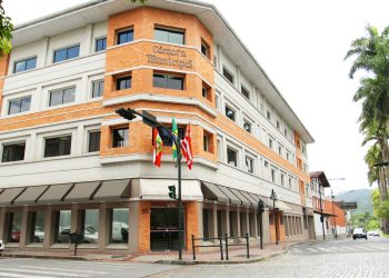 Câmara de Vereadores de Blumenau retoma atendimento ao público após recesso legislativo