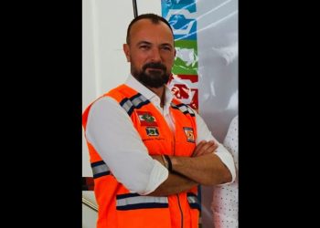 “De microfone ligado a cargo desligado: bastidores apontam queda relâmpago de Paulo Debatin na Defesa Civil após declarar apoio à reeleição de Jorginho Mello”