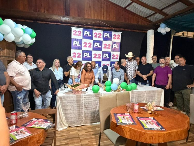 Profª Terezinha fortalece projeto político e se filia ao PL em ato histórico em Balneário Piçarras