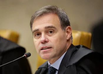Com saída de Toffoli, André Mendonça assume a relatoria do caso Master