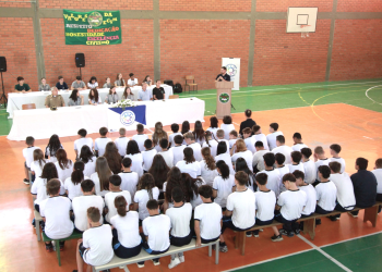 Primeira sessão itinerante da Câmara Mirim de 2026 é realizada na Vila Itoupava