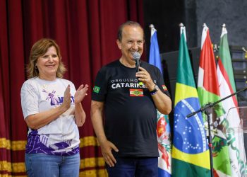 Governador prestigia abertura dos Jogos Abertos da Terceira Idade 2026 em Joinville