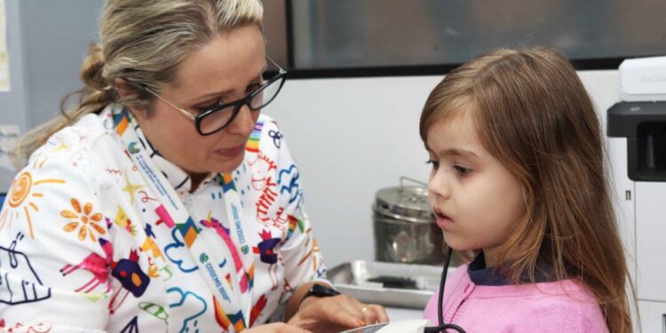 Triagem auditiva escolar de Blumenau é apresentada em Congresso Brasileiro de Fonoaudiologia